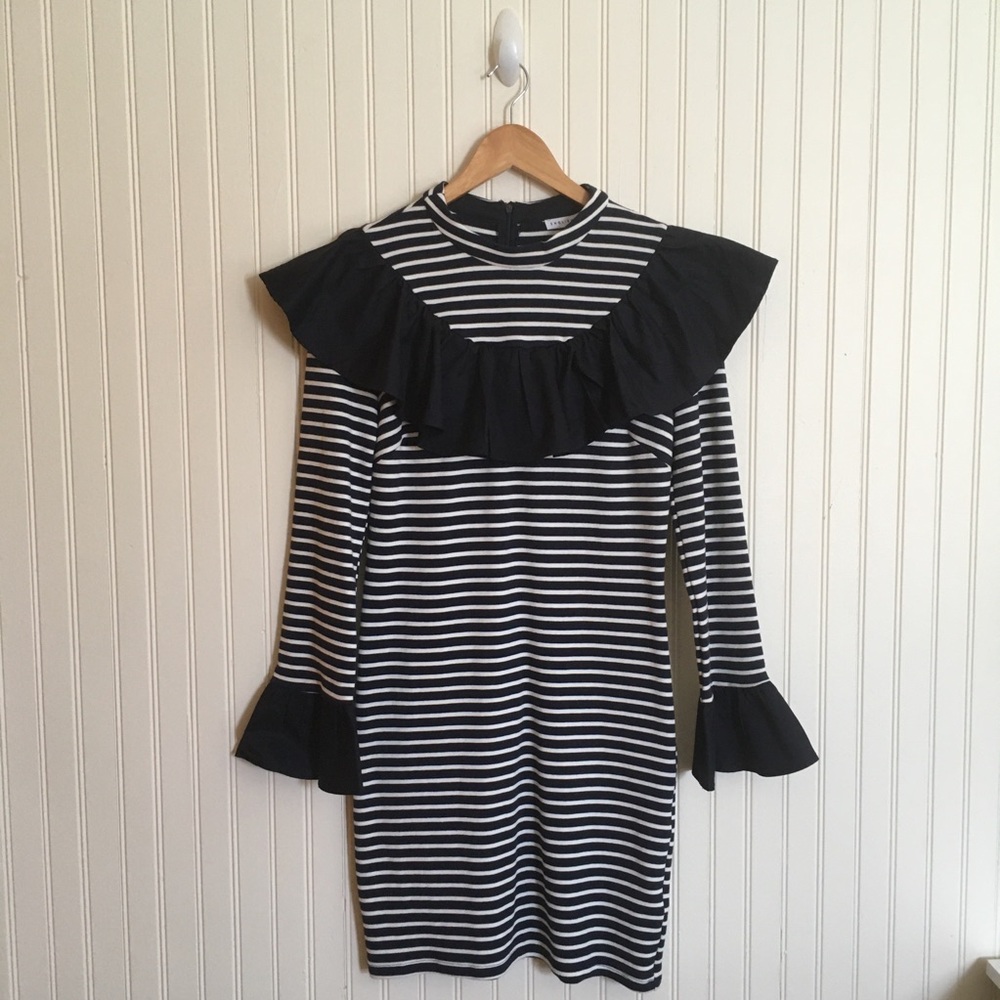 English Factory navy blue ivory stripe contrast ruffle dress size medium NWT